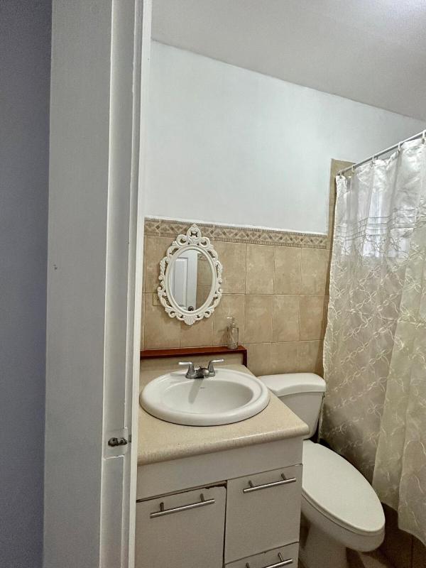 Downtown 2-bedroom apartment in Tegucigalpa - image 3