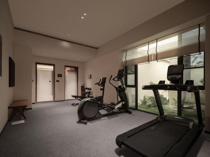 Atour Hotel Suzhou Guanqian Street Ganjiang East Road Hotel - image 3