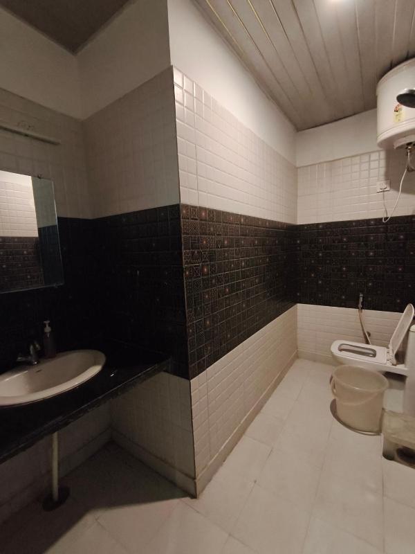 Hotel Gulmohar - image 16