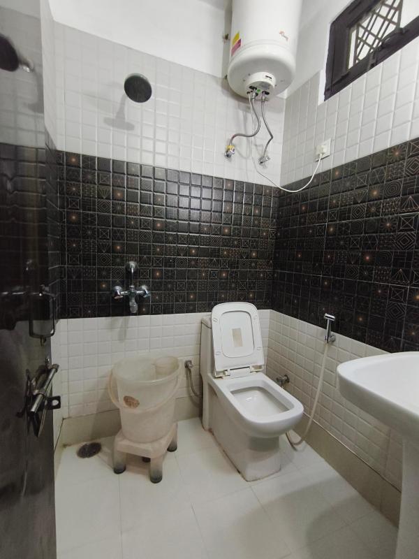 Hotel Gulmohar - image 11