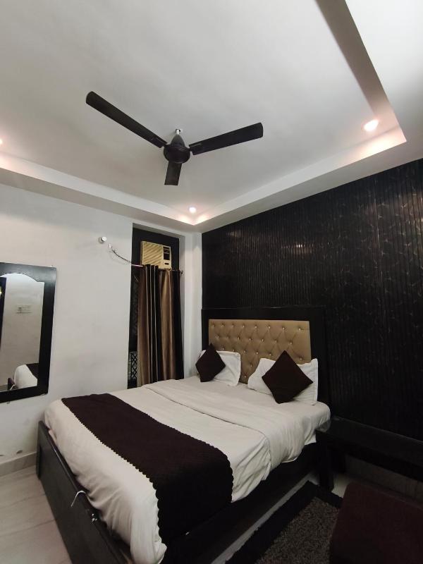 Hotel Gulmohar - image 10