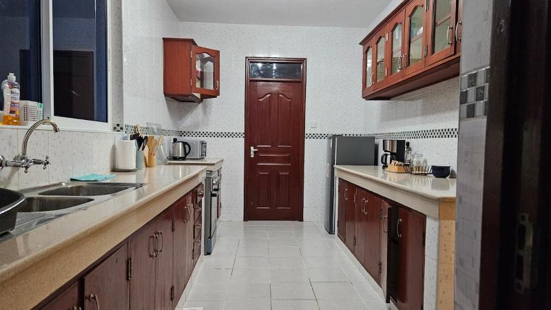 Charming 2br Seaview Apartment Swimming Pool Nyali - image 9