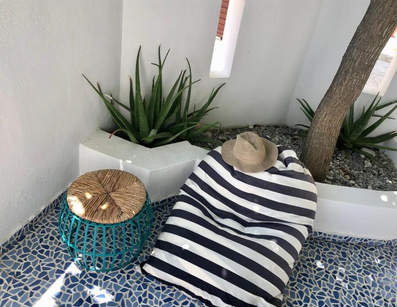 Oikies Skiathos - image 22
