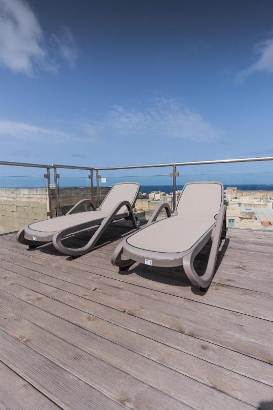 Charming Apartments in Valletta - image 9