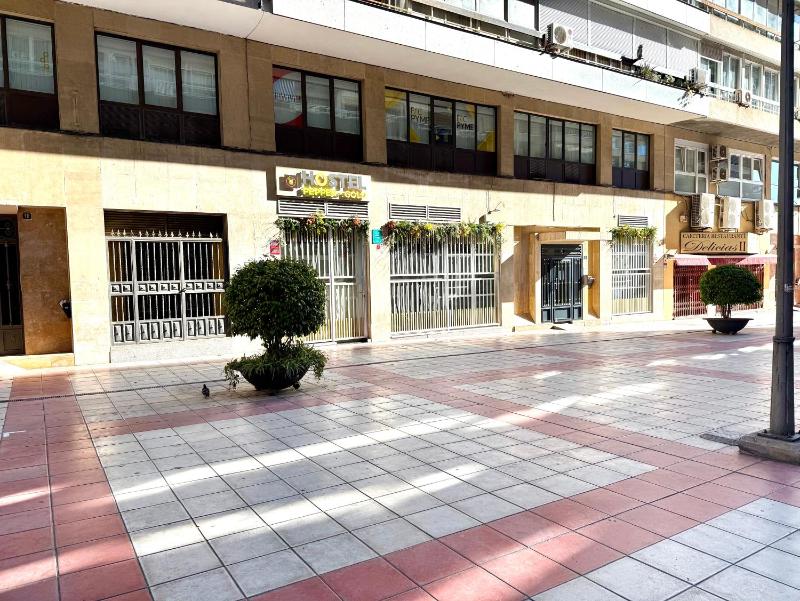 HOSTEL Pepper-Gold -STEP-FREE ENTRANCE -car- free Space-no nois-3 minutes from Port -BED ROOMS 8 GUEST 55 M2 AND 8 GUEST 65 M2 - image 4