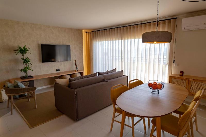 Home Sweet Praia Penthouse - image 36
