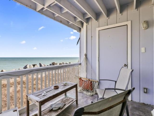 A Sea Escape villa - image 23