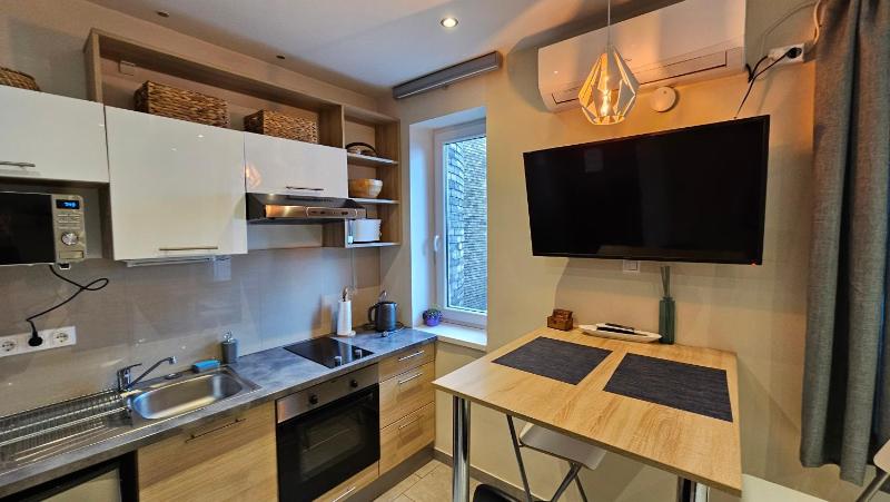 B8 Apartment close to Great Market Hall - image 2