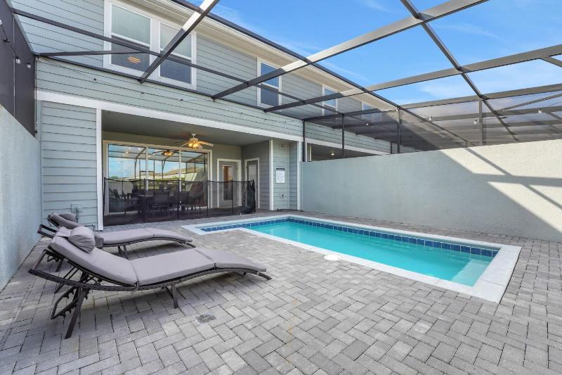 7589OSL-Solterra Resort townhouse - image 15