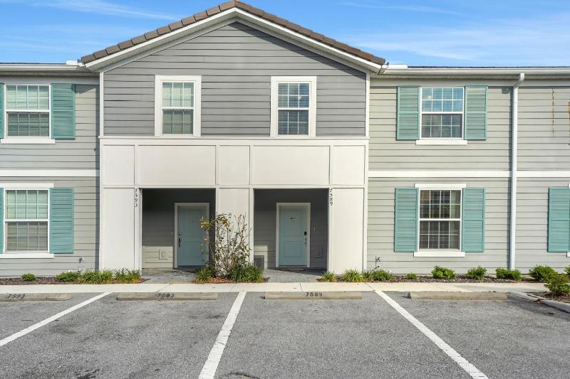 7589OSL-Solterra Resort townhouse - image 44