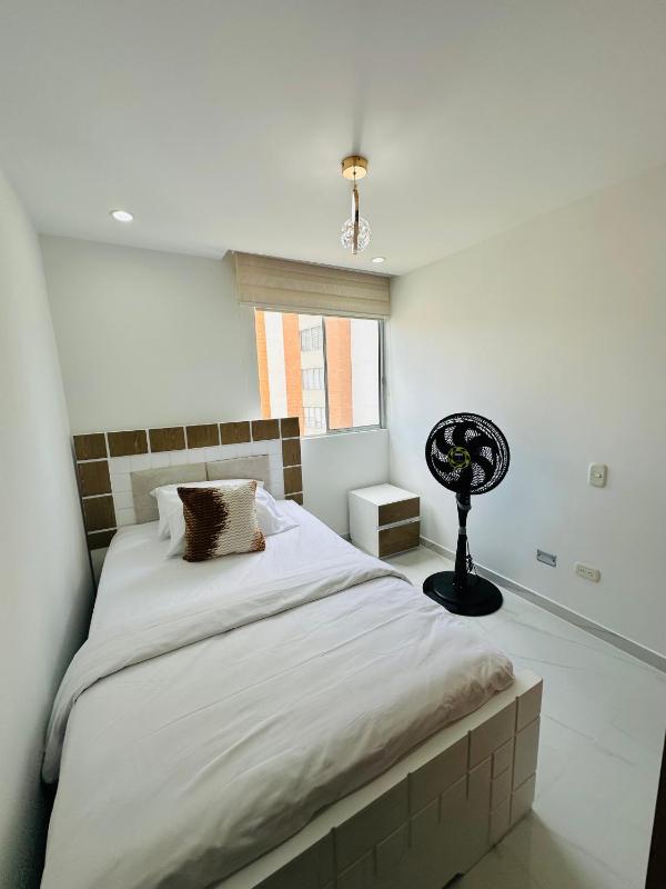 Apartamento hogar del Sol balcón y descanso - image 2