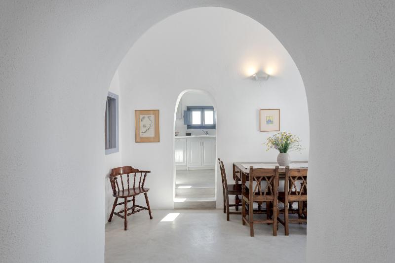 Skala Traditonal Cave House - image 2