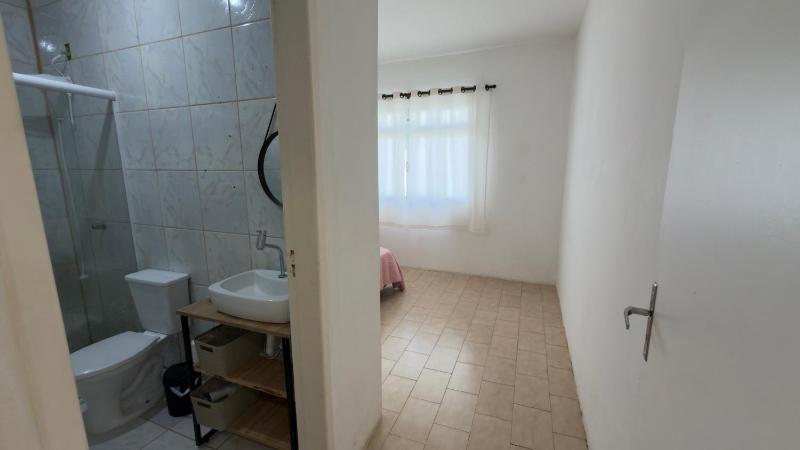 Casa com 4 quartos a 300m do mar da Praia de Palmas - image 26