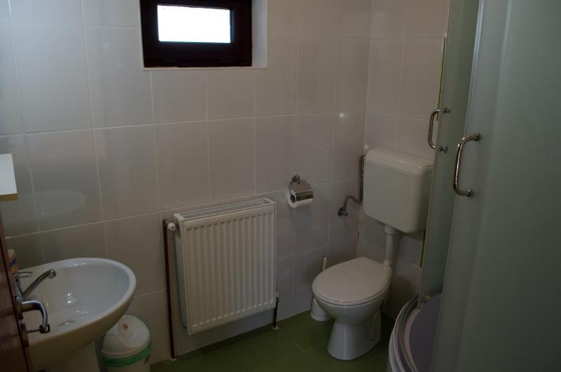 Standard Double Room image 3