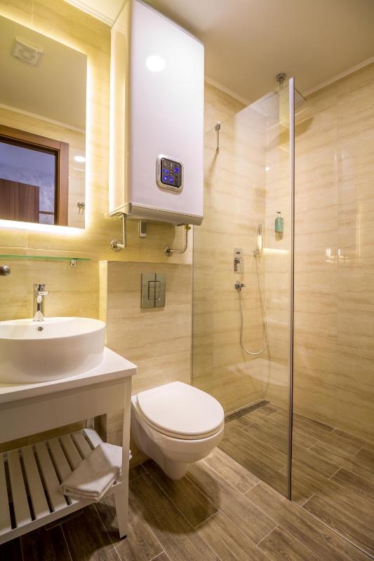 Double or Twin Room image 2