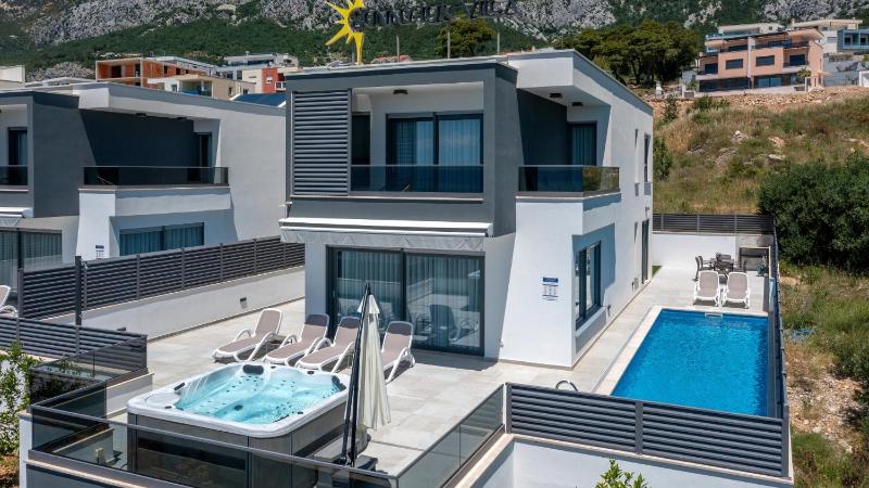 Sunny Lux Villa 1 in Makarska by Villas Guide - image 1
