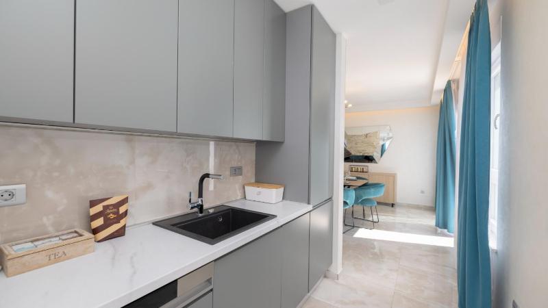 Sunny Lux Villa 1 in Makarska by Villas Guide - image 11