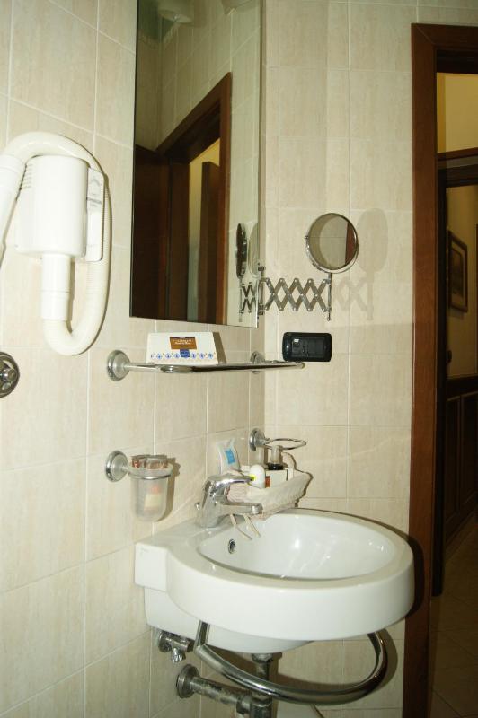 Triple Room image 3