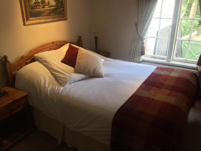 Double Room image 4
