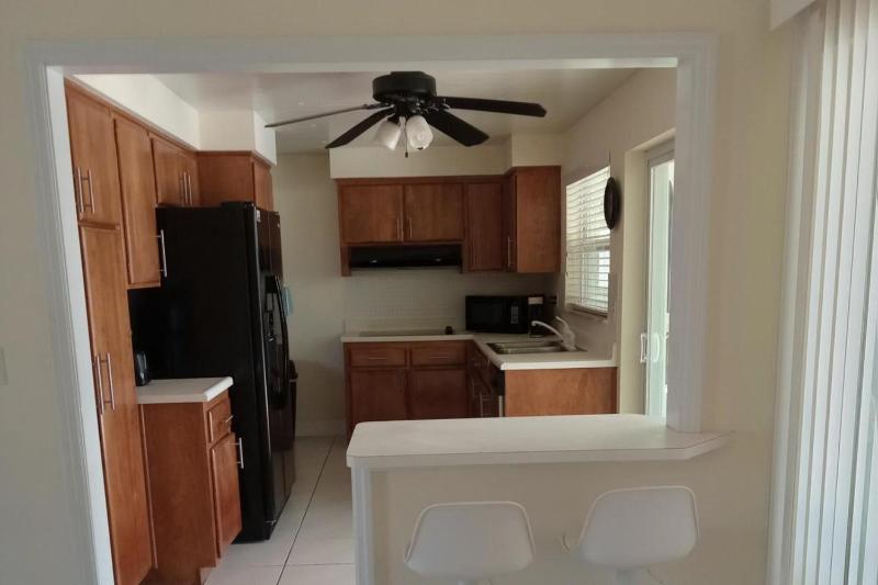 villa - Sleeps 6 & sports boat - image 21