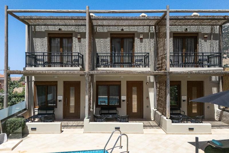 Pantheon Villas & Suites - image 16