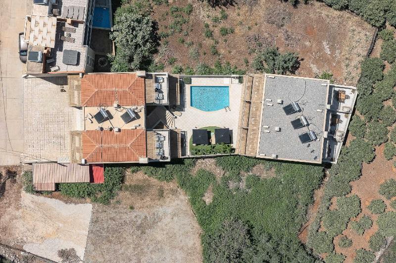Pantheon Villas & Suites - image 4