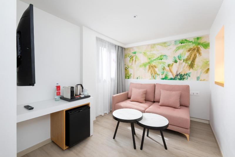 Hotel Cristina by Tigotan Las Palmas - Adults Only - image 3