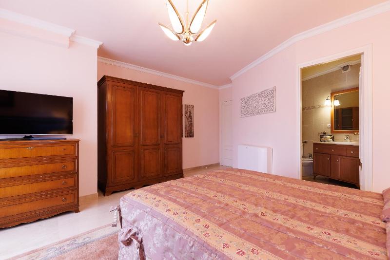 UHC Villa Pino Alto - image 39