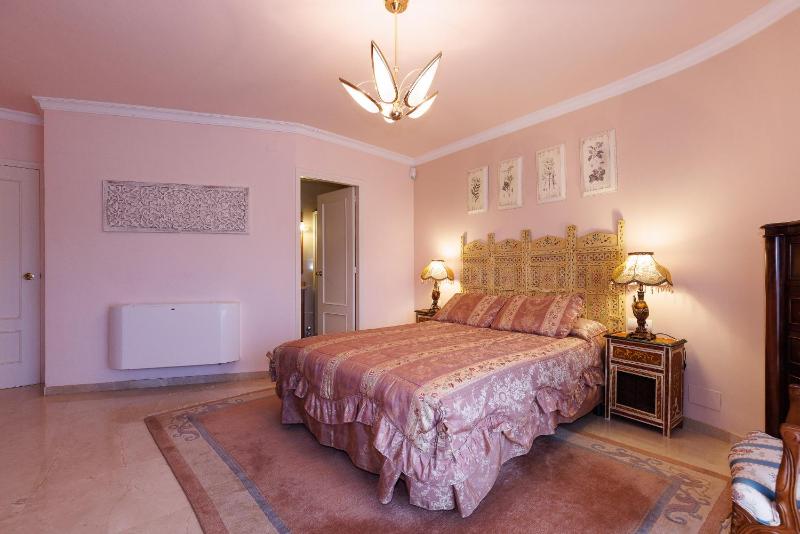 UHC Villa Pino Alto - image 9