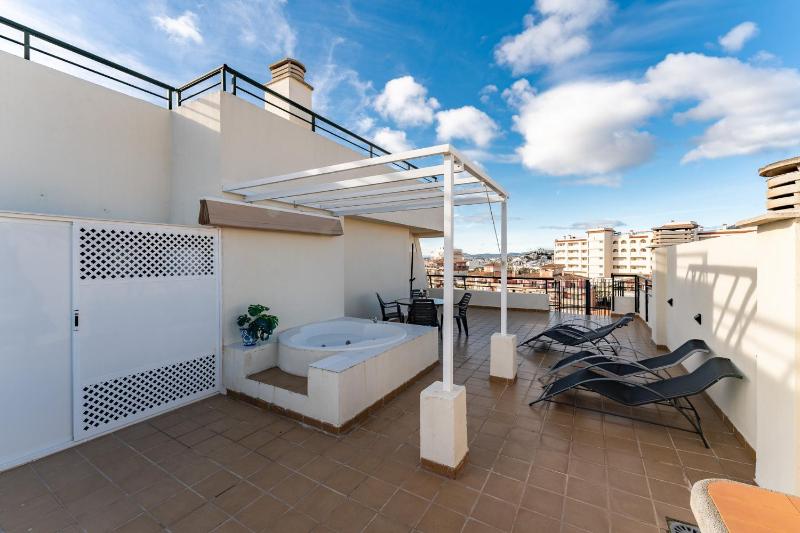MalagaSuite Premium Apartments Torrequebrada - image 13
