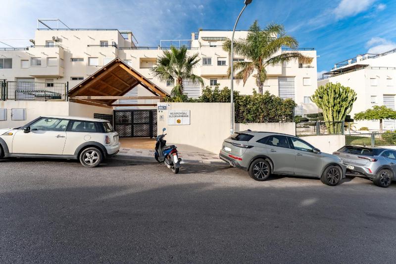 MalagaSuite Premium Apartments Torrequebrada - image 6