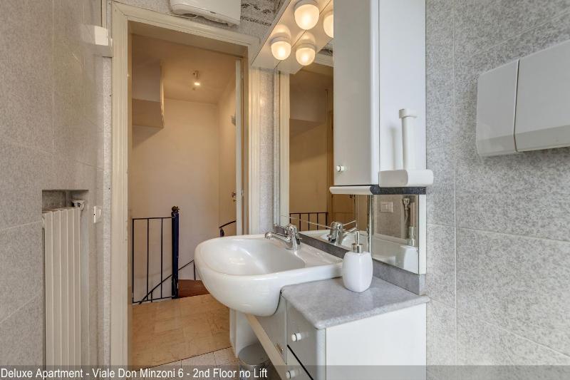 Don Minzoni District Apartments by Mamo Florence - image 7