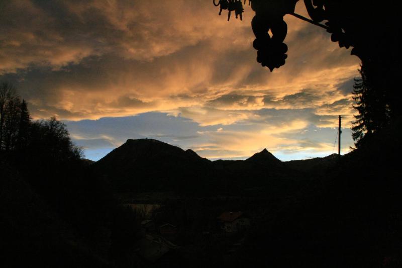 Large Two-Bedroom Apartment image 3