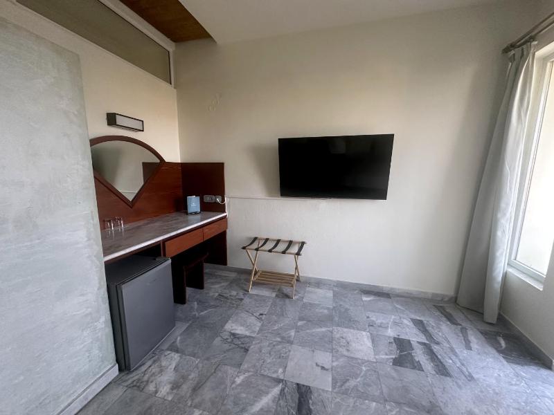 Rodon Hotel - image 18