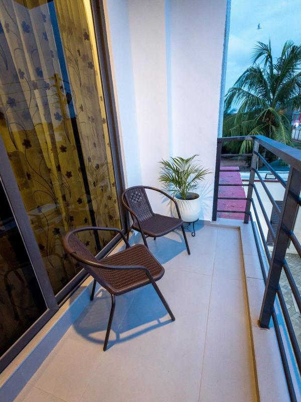 Joes Crib Redbury Vistas - image 14