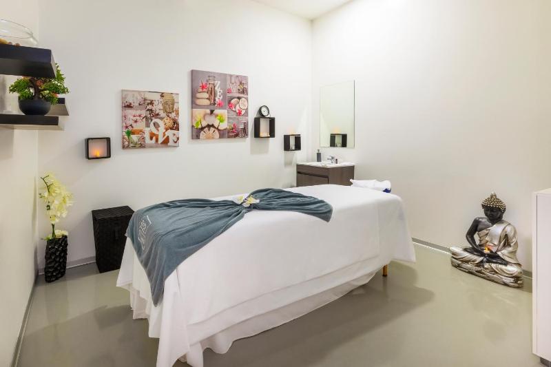 RR Hotel da Rocha - image 22