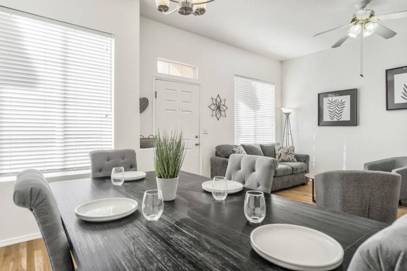 Quail Lake Villa - image 32
