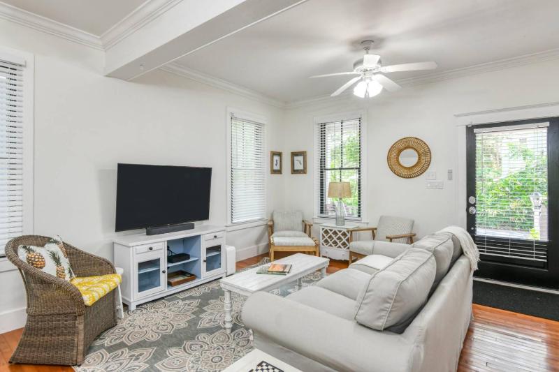 Mulberry Oasis - image 9