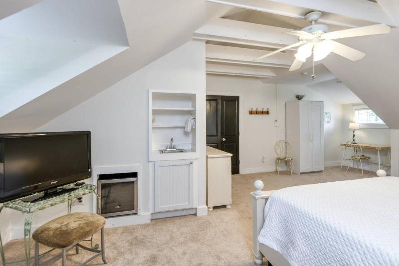 Mulberry Oasis - image 19