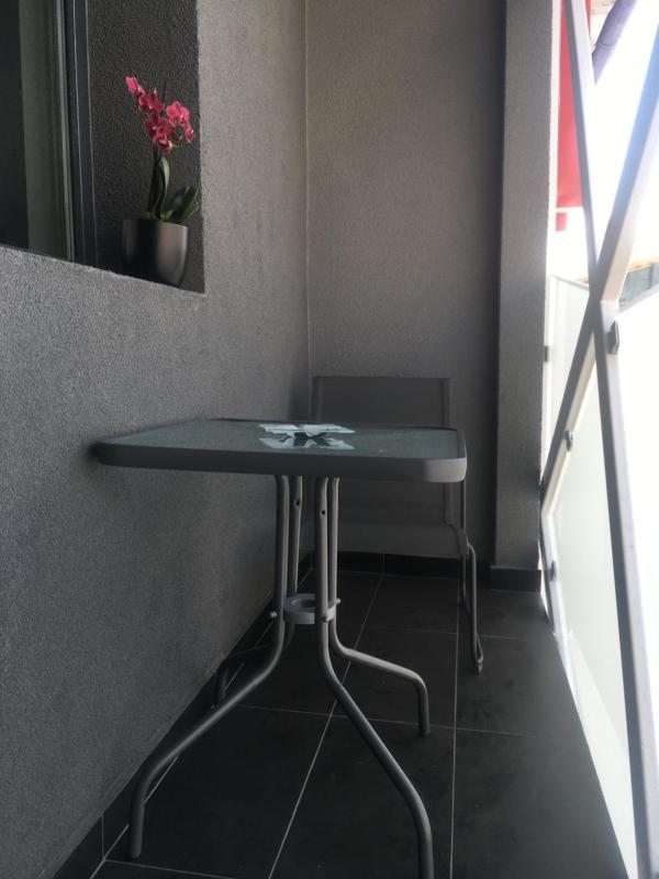 Single Room with Balcony image 2