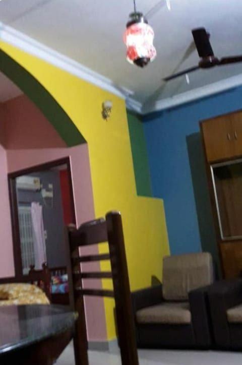 LA MAISON RENALD 4 BHK suits 13 members very near to white town rock beach railway station - image 8