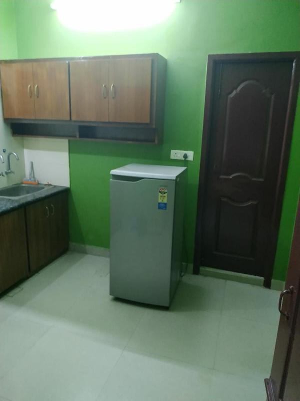 LA MAISON RENALD 4 BHK suits 13 members very near to white town rock beach railway station - image 34