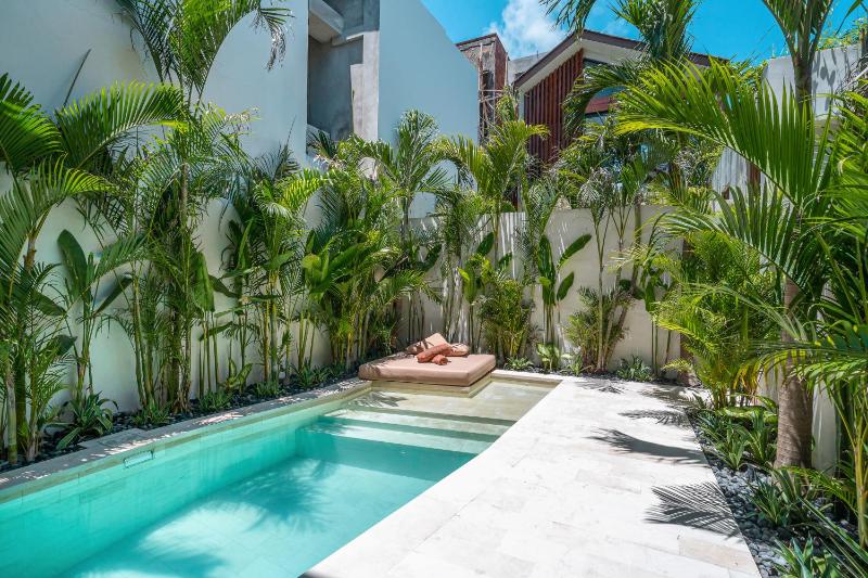 Tropical Villas in Prime Bingin - Near the Beach - image 7