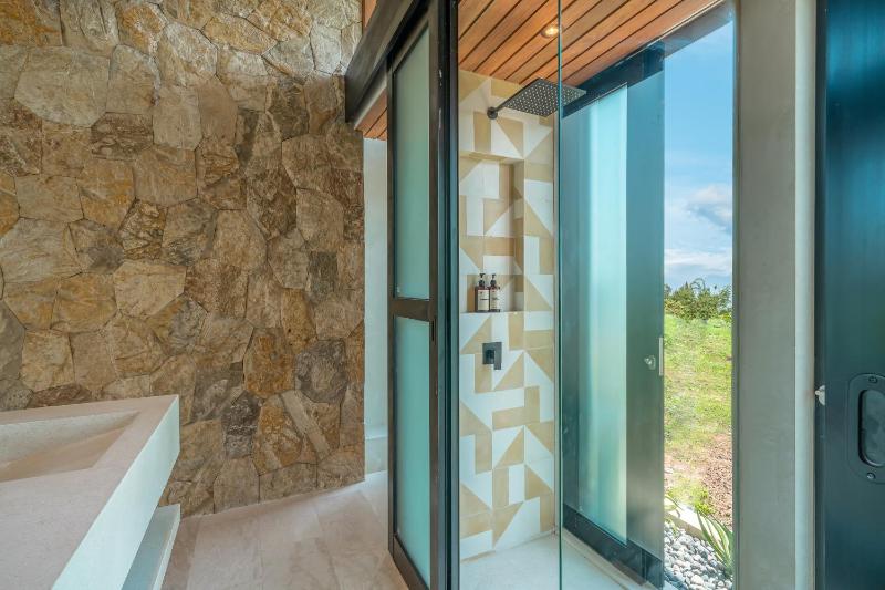 Tropical Villas in Prime Bingin - Near the Beach - image 14