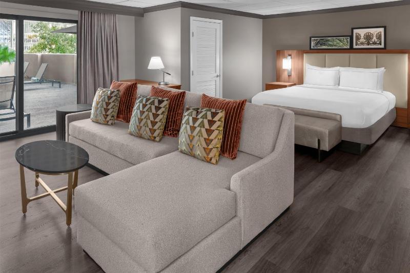 DoubleTree By Hilton Hotel New Orleans - image 4