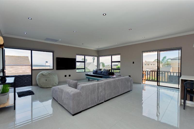 Grey Luxury Accommodation Langebaan - image 13