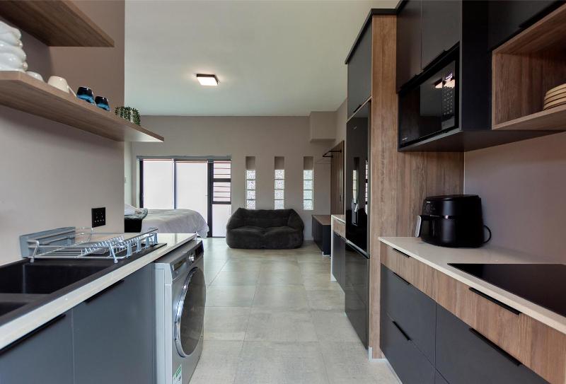 Grey Luxury Accommodation Langebaan - image 9