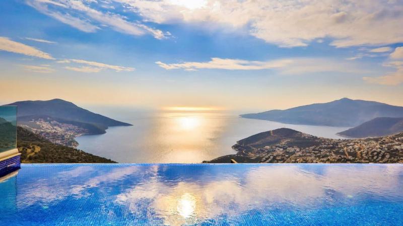 2 Bedroom Luxury Villa Private pool and Heated Indoor Pool - image 1