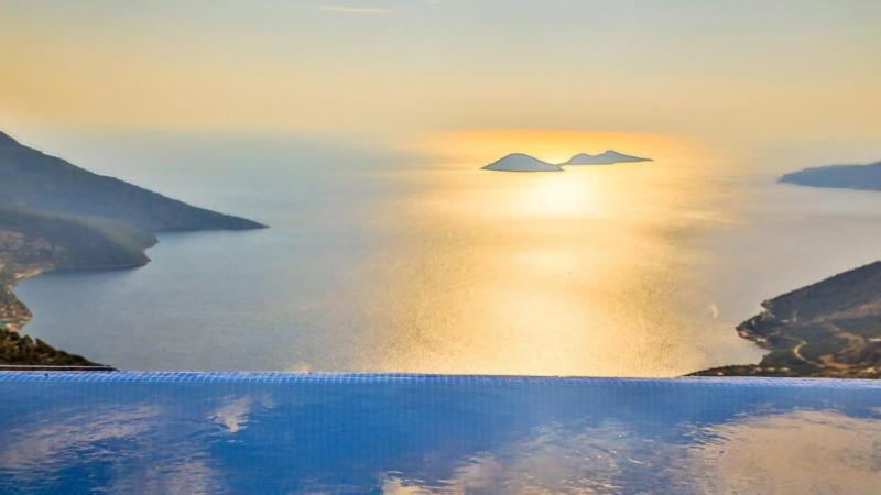 2 Bedroom Luxury Villa Private pool and Heated Indoor Pool - image 14