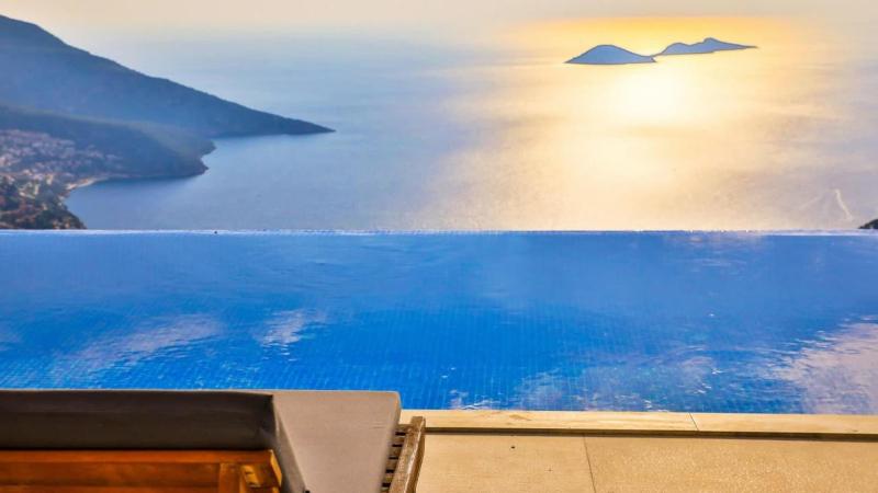 2 Bedroom Luxury Villa Private pool and Heated Indoor Pool - image 13